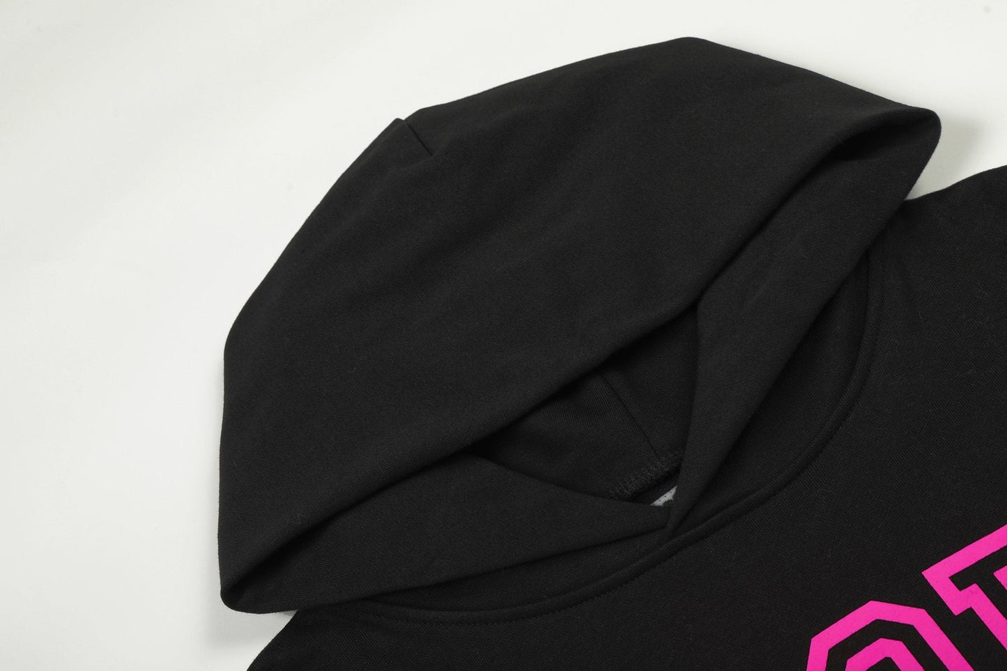 Sp5der Pink Lettering Hoodie & Jogger Matching Set — detail