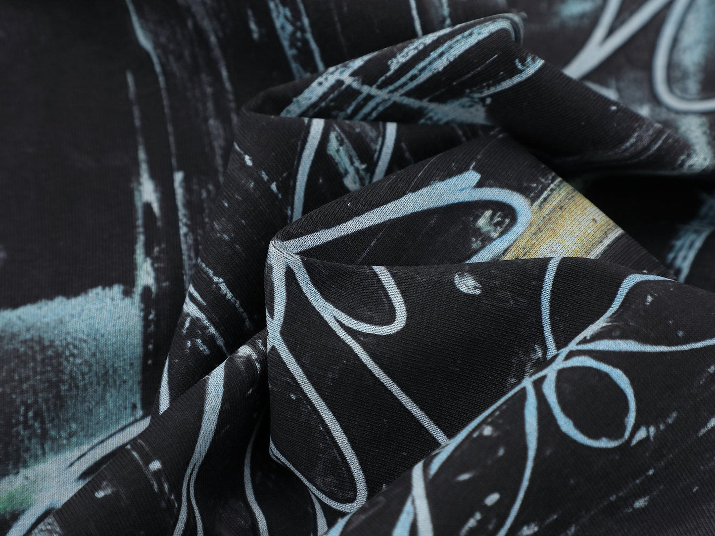 FIRST ROW Lost Utopia Unearth Cropped Graphic T-Shirt — detail